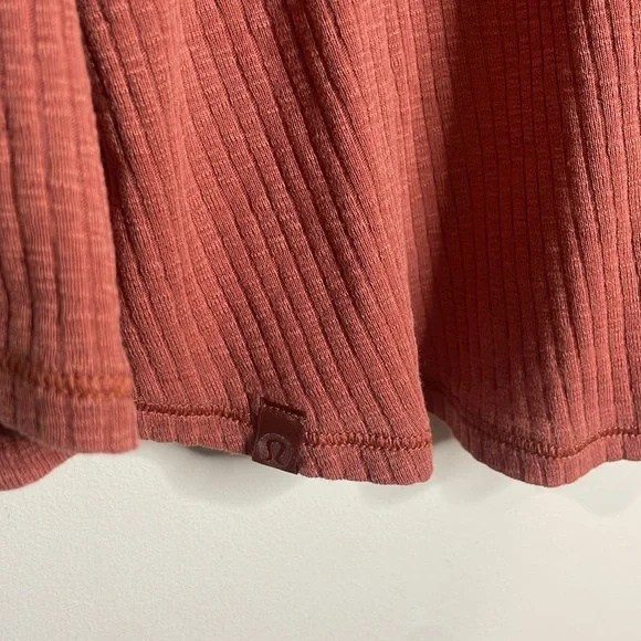 Lululemon | Women’s Dare to Drape Hi Lo Top Size XL - Picture 6 of 8